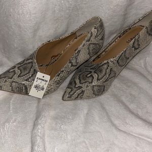 Snake style heels